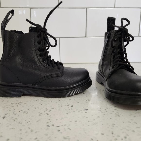 Doc Martin boots - Picture 2 of 4